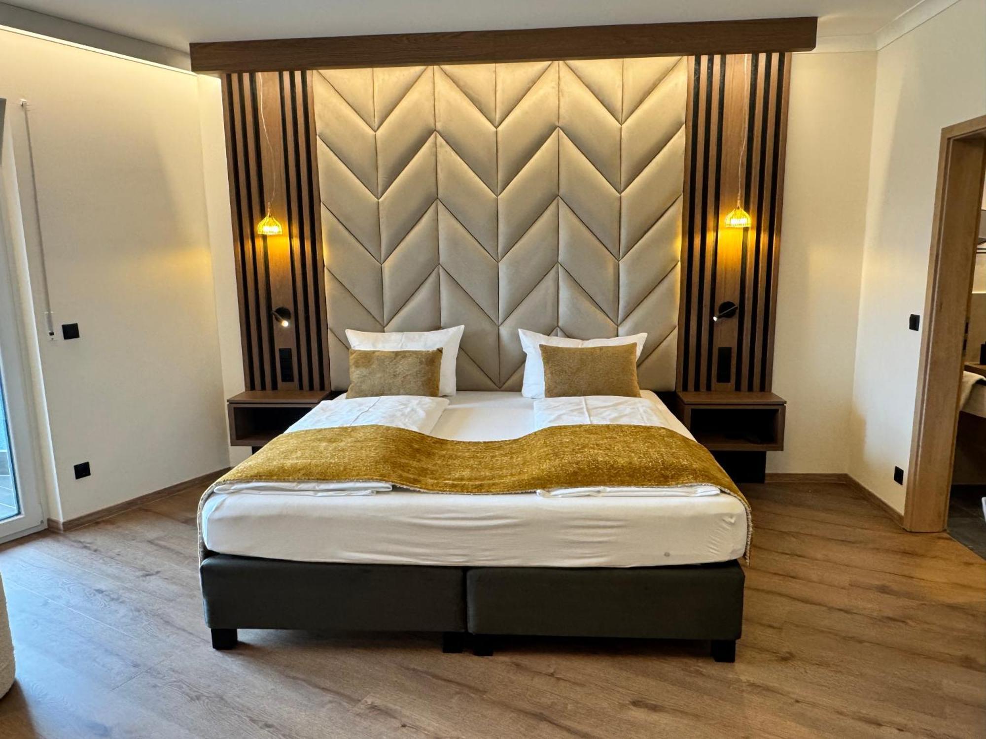 Stadthotel Lichtenfels Лихтенфельс Экстерьер фото