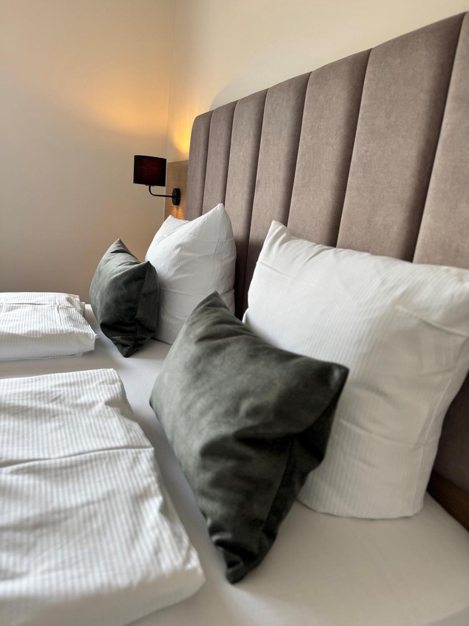 Stadthotel Lichtenfels Лихтенфельс Экстерьер фото